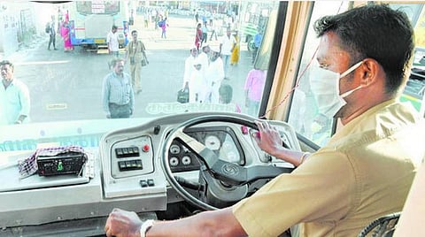 அரசுப் போக்குவரத்துக் கழகங்களின் தினசரி டீசல் செலவு ரூ.80 லட்சம் அதிகரிப்பு