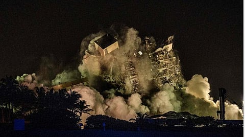 விபத்துக்குள்ளான புளோரிடா கட்டிடம்: பலி எண்ணிக்கை 22 ஆக அதிகரிப்பு