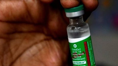 தமிழகத்தில் தடுப்பூசி கையிருப்பில் இல்லை; கரோனா தடுப்பூசி மையங்கள் மூடல்: பொதுமக்கள் ஏமாற்றம்