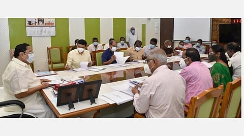 காவிரி- குண்டாறு இணைப்புத் திட்டம், முக்கொம்பு கதவணை திட்டம்: அமைச்சர் துரைமுருகன் ஆய்வு