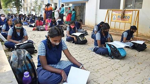 சென்னை மாநகராட்சிப் பள்ளிகளில் 15 ஆண்டுகளுக்கு பிறகு மாணவர்கள் எண்ணிக்கை ஒரு லட்சத்தை நெருங்குகிறது: மாணவர் சேர்க்கையை மேலும் அதிகரிக்க திட்டம்