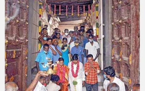 நெல்லையப்பர் கோயிலில் மூடப்பட்ட 3 வாசல்கள் 17 ஆண்டுக்கு பிறகு திறப்பு