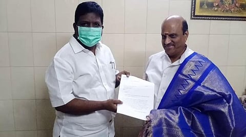 மேகதாது விவகாரம்: அனைத்துக் கட்சிக் கூட்டத்தைக் கூட்ட வலியுறுத்தி புதுச்சேரி அமைச்சரிடம் ரவிக்குமார் எம்.பி. மனு