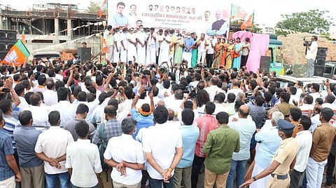 திருப்பூர் புதிய பேருந்து நிலையத்தில் இன்று பேசிய அண்ணாமலை.