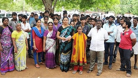 குடியுரிமைக்காக மதுரையில் போராட்டம் நடத்திய இலங்கை அகதிகள் முகாமில் வாழும் மக்கள். | கோப்புப் படம்.