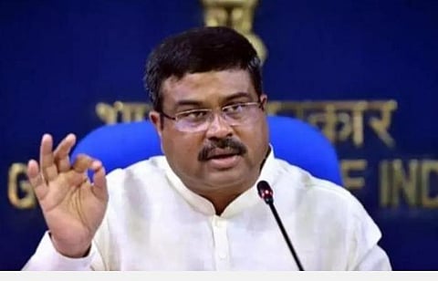 வேத மரபுகள் வழியாக நவீன பாடங்களுக்காகத் தனிக் கல்வி வாரியம்: தர்மேந்திர பிரதான்