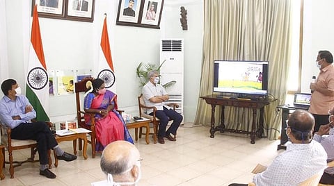 கரோனா நிலவரம் குறித்த தீவிர கண்காணிப்புக்கு பிறகே பள்ளி, கல்லூரிகள் திறப்பு பரிசீலிக்கப்படும்: ஆளுநர் தமிழிசை