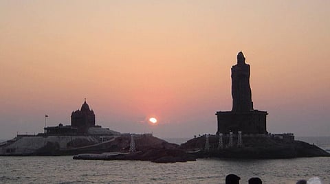 குமரியில் விவேகானந்தர் பாறை - திருவள்ளுவர் சிலை இடையே ரூ.37 கோடியில் கடல் மீது தொங்கு பாலம் அமைக்க திட்டம்: ஒப்பந்தப்புள்ளி கோரப்பட்டுள்ளதாக அமைச்சர் எ.வ.வேலு தகவல்