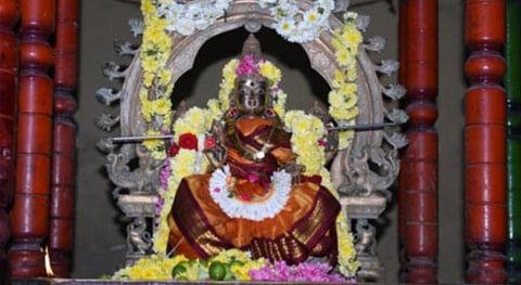 ரிஷப ராசி அன்பர்களே! ஆகஸ்ட் மாத பலன்கள்; தம்பதி ஒற்றுமை; பண வரவு உண்டு; ஆதரவு பெருகும்; முன்னேற்றம் நிச்சயம்! 