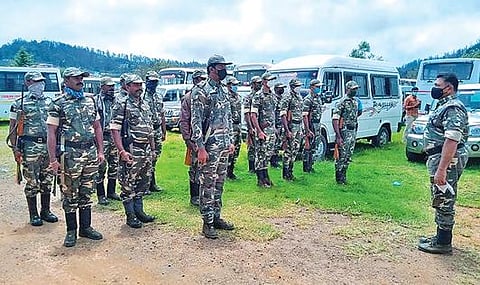 குடியரசுத் தலைவர் வருகையையொட்டி -  உதகையில் பாதுகாப்பு பணியில் 1,200 போலீஸார்  :