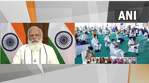 பிரதமரின் கரிப் கல்யாண் அன்ன யோஜனா திட்டம்: குஜராத் பயனாளிகளுடன் பிரதமர் மோடி உரையாடல்