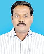 வேலூர் மாவட்ட ஆட்சியர் அலுவலகத்தில் செய்தி மக்கள் தொடர்பு அலுவலராக சுப்பையாவும், திருப்பத்தூர் மாவட்ட செய்தி மக்கள் தொடர்பு துறை அலுவலராக ராமகிருஷ்ணனும், ராணிபேட்டை மாவட்ட மக்கள் செய்தி தொடர்பு அலுவலர் அசோக்குமாரும் நேற்று பொறுப்பேற்றுக்கொண்டனர்.