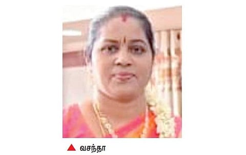 பிரசவத்துக்காக அனுமதிக்கப்பட்ட பெண் தலைமை காவலர் கரோனாவால் உயிரிழப்பு