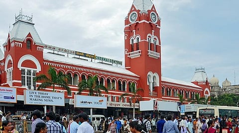 கேரளாவில் இருந்து வரும் பயணிகளுக்கு சென்ட்ரல் ரயில் நிலையத்தில் கரோனா பரிசோதனை தீவிரம்