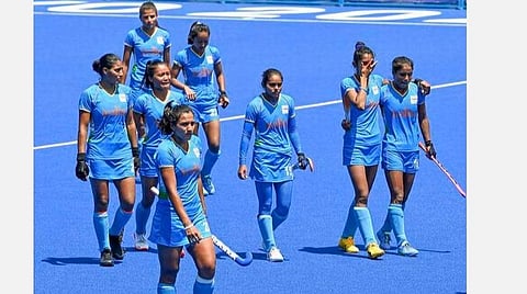 ஹாக்கி வீராங்கனைகளுக்கு தலா ரூ.31 லட்சம் பரிசு வழங்கும் ம.பி. அரசு