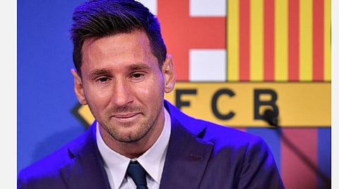 பார்சிலோனா அணியில் தொடர முயன்றேன்; 50% சம்பளத்தைக் குறைத்துக் கொள்ள சம்மதித்தேன்: மெஸ்ஸி கண்ணீர்