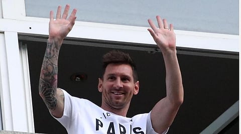 பாரிஸ் செயிண்ட் அணியில் இணைந்தார் மெஸ்ஸி