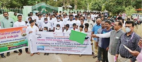 75-வது சுதந்திர தின விழாவை முன்னிட்டு திருநெல்வேலியில் ஆரோக்கிய ஓட்டம் நடைபெற்றது.