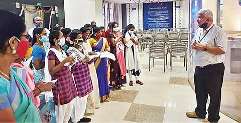 காணி பழங்குடியினத்தை சேர்ந்த மாணவ, மாணவியர் மற்றும் இளைஞர்கள் கூடங்குளம் அணுமின் நிலையத்தை பார்வையிட்டனர். அவர்களுக்கு அணுஉலையின் செயல்பாடுகள் குறித்து விளக்கப்பட்டது.