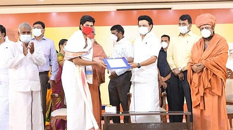 அனைத்து சாதியினரும் அர்ச்சகராகலாம்: பணி நியமன ஆணை வழங்கினார் முதல்வர் ஸ்டாலின்