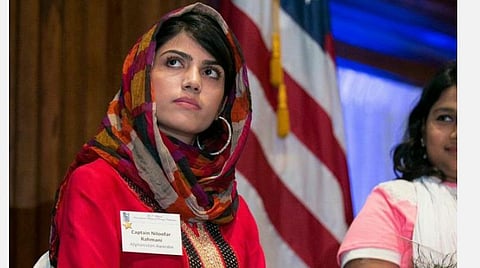 தலிபான்களின் செயல்களுக்கு உலக நாடுகள் சாட்சி: ஆப்கனின் முதல் பெண் விமானி அச்சம்