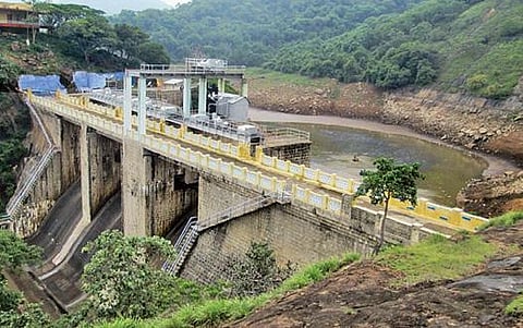 ஒட்டன்சத்திரம் அருகே தூர்வாரப்பட உள்ள பரப்பலாறு அணை. (கோப்பு படம்)