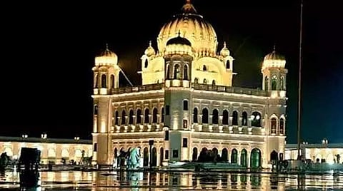 கர்தார்பூர் குருத்வாராவுக்கு சீக்கியர்கள் செல்லலாம்: பாகிஸ்தான் அரசு அனுமதி