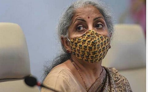 வளரும் தொழில்களுக்கு கடன் வழங்குங்கள்: பொதுத் துறை வங்கி தலைவர்களுக்கு நிதி அமைச்சர் அறிவுறுத்தல்