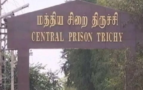 மத்திய சிறையில் உள்ள காவலர்களுக்கு சட்டையில் பொருத்தும் கேமரா: கைதிகளின் செயல்பாடுகளை கண்காணிக்க நடவடிக்கை
