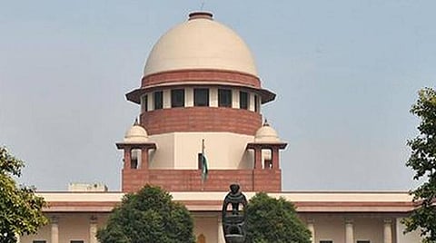 கரோனா வைரஸ் தொற்றால் பெற்றோரை இழந்த குழந்தைகளின் நிலை இதயத்தை பிழிகிறது: உச்ச நீதிமன்ற நீதிபதி வேதனை