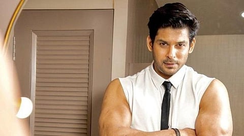 பிக் பாஸ் வெற்றியாளர் சித்தார்த் சுக்லா மாரடைப்பால் மரணம்: ரசிகர்கள் அதிர்ச்சி