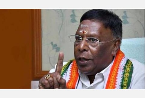 புதுவையில் பொது இடங்களில் விநாயகர் சிலை; ஆளுநர் தனது அறிவிப்பை மறுபரிசீலனை செய்ய வேண்டும்: நாராயணசாமி