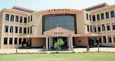 கல்வி நிறுவனத் தரவரிசையில் தமிழக நிறுவனங்கள்