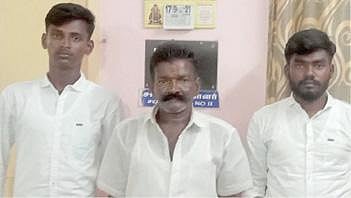 பாஜக பிரமுகர் கொலை வழக்கில் கைது செய்யப்பட்ட 3 பேர்.