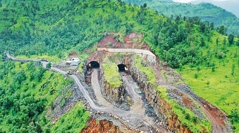 மும்பை - நாக்பூர் விரைவு சாலையில் நாட்டிலேயே மிக அகலமான இரட்டை சுரங்க பாதை