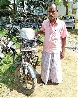 விபத்தில் சிக்கிய வாகனங்கள் அதன் உரிமையாளரிடம் வழங்கப்பட்டது.