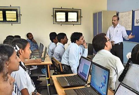 தமிழகத்தில் நவோதயா பள்ளிகளைத் திறக்கக் கோரி வழக்கு: மத்திய, மாநில அரசுகள் பதிலளிக்க உத்தரவு