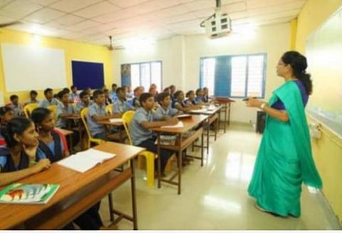 ஆர்டிஐ மனுவுக்கு பதிலளிக்காத 25 முதன்மைக் கல்வி அலுவலர்கள்: உடனடி நடவடிக்கை எடுக்க பள்ளிக் கல்வித்துறை உத்தரவு