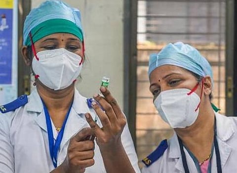 கோவிட்-19 தடுப்பூசி; எண்ணிக்கை 92 கோடியை கடந்தது