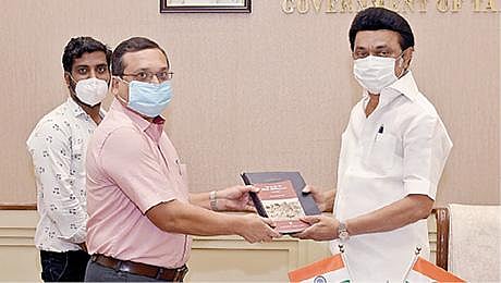 சென்னை தலைமைச் செயலகத்தில் முதல்வர் ஸ்டாலினை தொல்லியல் ஆய்வாளர் அமர்நாத் ராமகிருஷ்ணா நேற்று சந்தித்தார்.