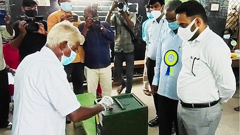 விருதுநகர் மாவட்டத்தில் ஊரக உள்ளாட்சித் தேர்தல் விறுவிறுப்பு