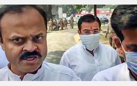 லக்கிம்பூர் கெரி வன்முறைச் சம்பவம்: மத்திய அமைச்சரின் மகன் உ.பி. போலீஸில் ஆஜர்