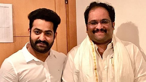 ஜூனியர் என்.டி.ஆரின் மக்கள் தொடர்பாளர், தயாரிப்பாளர் மகேஷ் கொனேரு காலமானார்