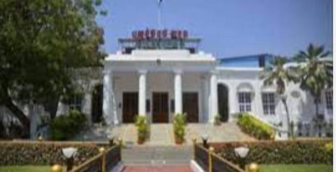 புதுச்சேரி உள்ளாட்சித் தேர்தல்: 4 மாதம் அவகாசம் கோரி உச்ச நீதிமன்றத்தில் தேர்தல் ஆணையம் மனு