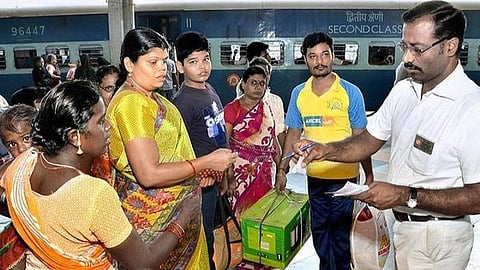 டிக்கெட் இல்லா பயணம்; 6 மாதங்களில் ரூ.35 கோடி அபராதம் வசூலிப்பு: தெற்கு ரயில்வே