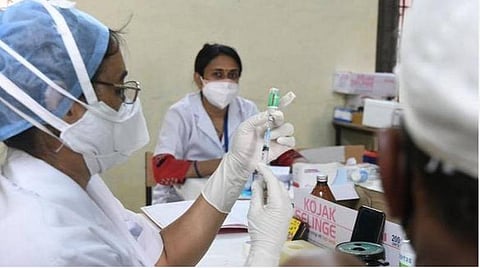 கோவிட்-19 தடுப்பூசி; 98.67 கோடியைக் கடந்தது