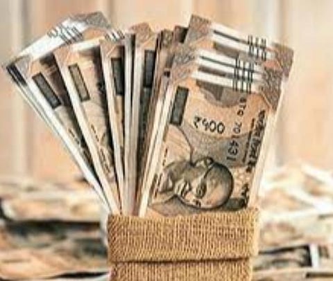 தீபாவளி ஜாக்பாட்: மத்திய அரசு ஊழியர்களுக்கு 3% அகவிலைப்படி உயர்வு: மத்திய அமைச்சரவை ஒப்புதல்