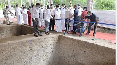 கீழடி அகழாய்வுப் பணிகள்: முதல்வர் ஸ்டாலின் ஆய்வு