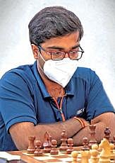 கிராண்ட் மாஸ்டர் பி.இனியன்.