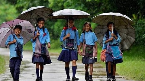 விழுப்புரம், கடலூர், நெல்லை உள்ளிட்ட சில மாவட்டங்களில் பள்ளிகளுக்கு விடுமுறை: 9 மாவட்டங்களில் இரண்டு நாட்களுக்கு மிக கனமழைக்கு வாய்ப்பு